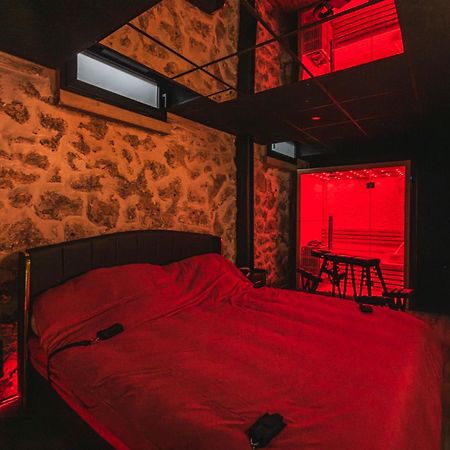 Amsterdam Hotel Реймс Екстериор снимка