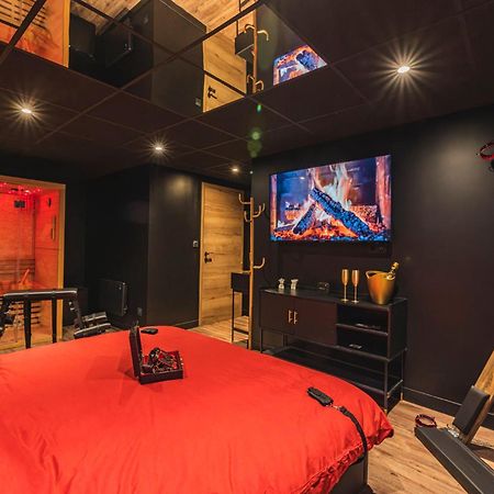 Amsterdam Hotel Реймс Екстериор снимка